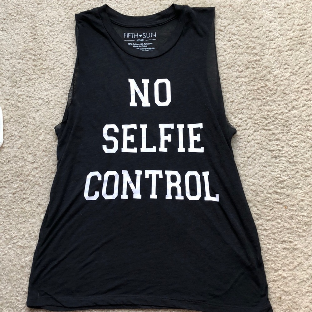 No selfie control wide tank top